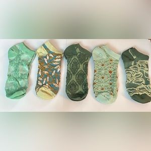 5 Pairs of Low Cut Socks Fits shoe size 5 to 9 NEW